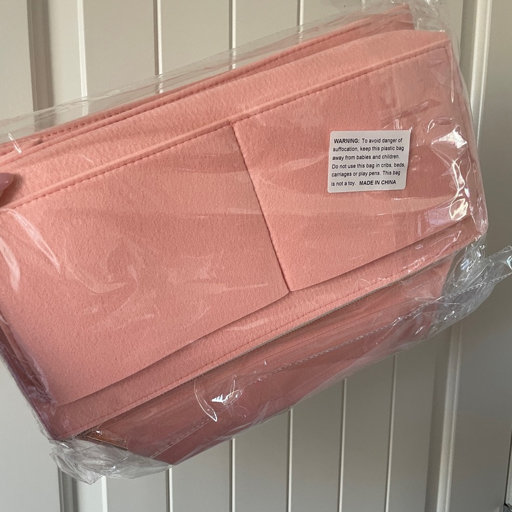 Louis Vuitton on the go bag insert with zipper